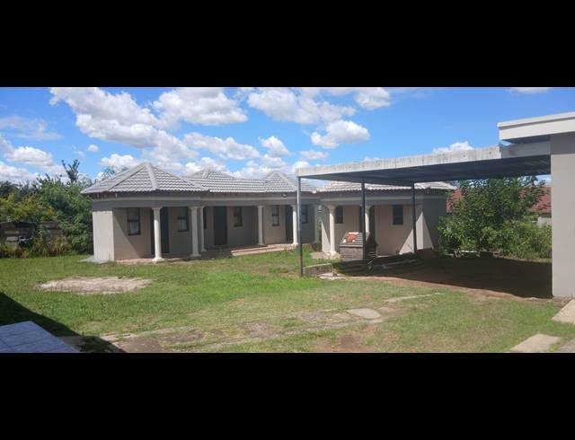 4 BEDROOM FREEHOLD FOR SALE IN NCANDU PARK